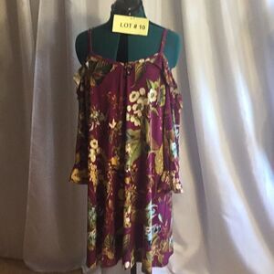 Boldly flowered dress with long sleeves, cold shoulder style in size large